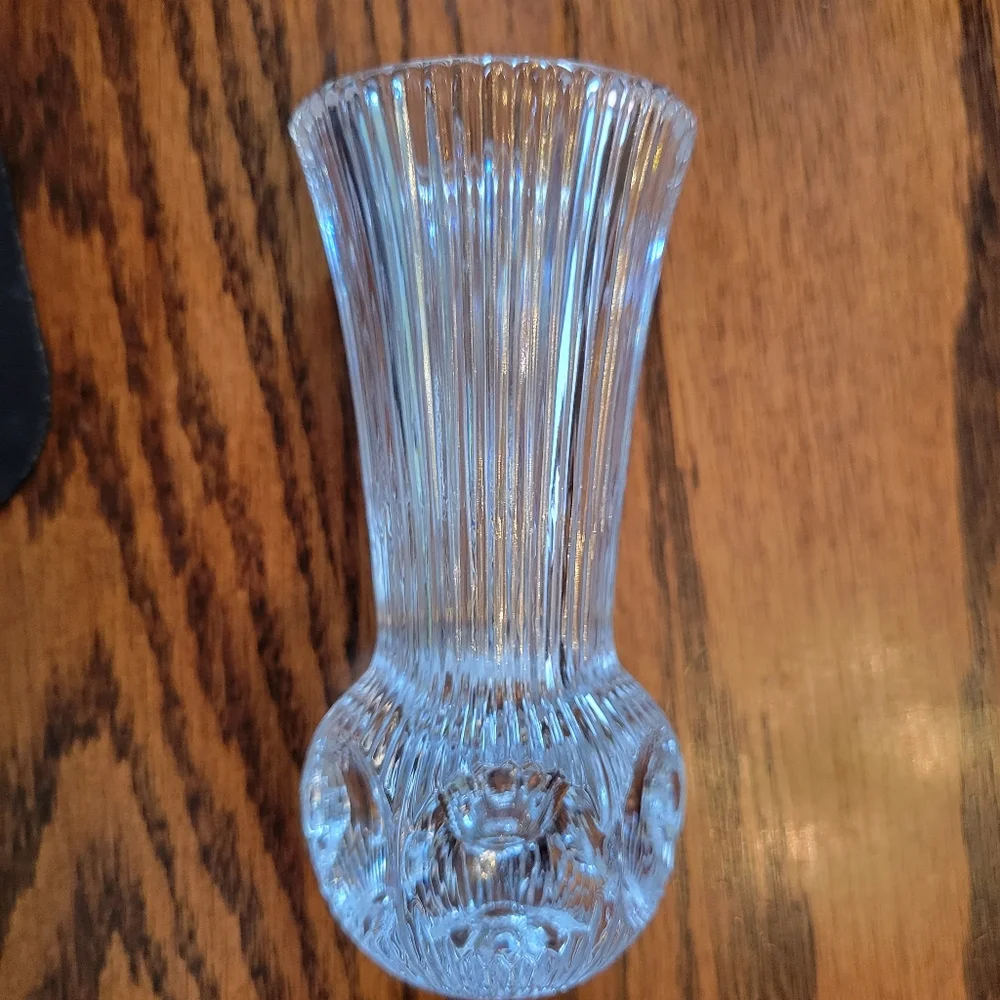 Small Vintage Crystal Bud Vase ~ MCM ~ Thumbprint Base ~ Cut Glass ~ Pretty!